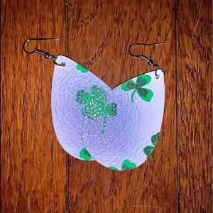 Gorgeous Clover Earrings!!!